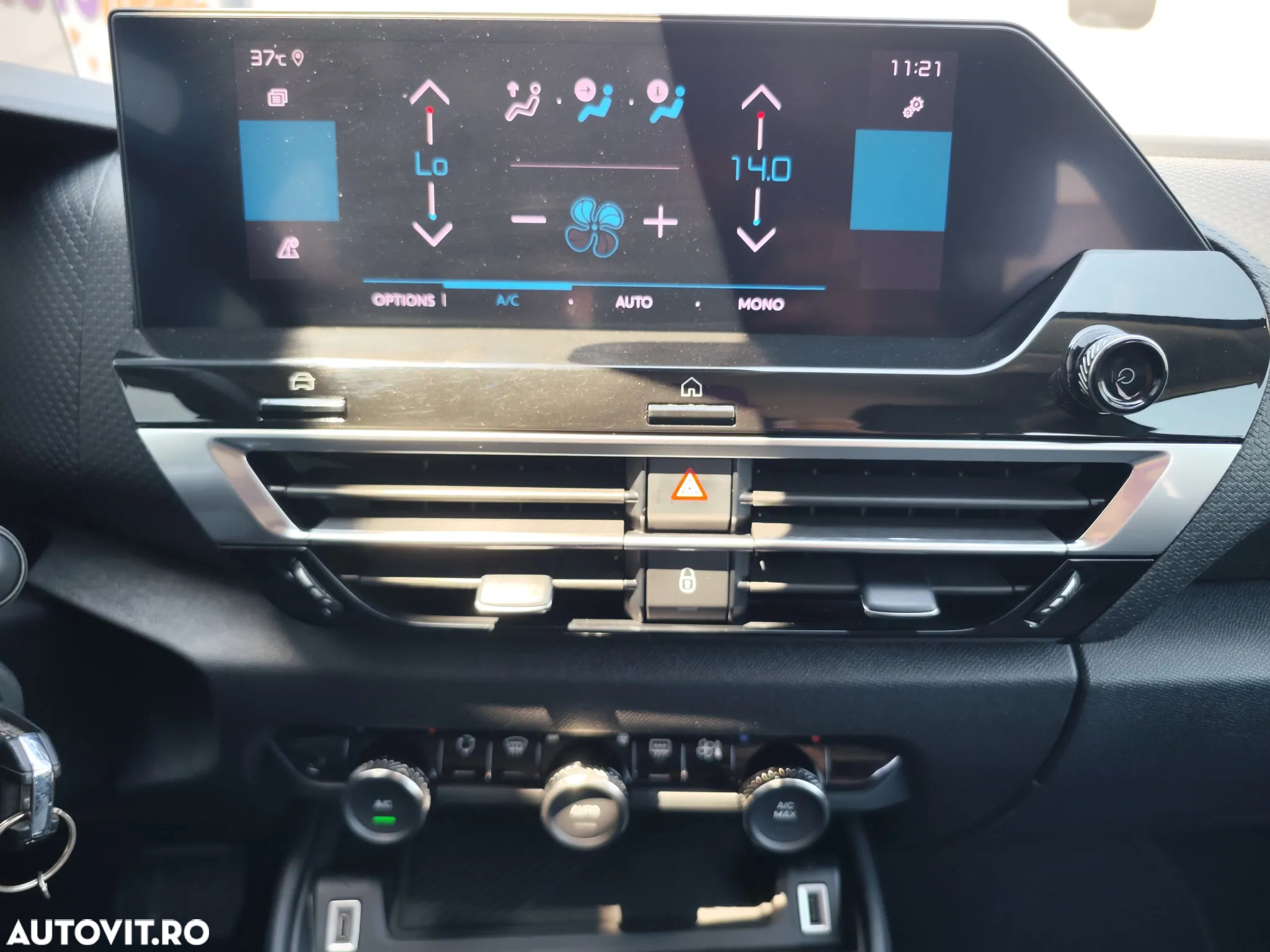 Citroën C4 BlueHDi 130 Stop&Start EAT8 FEEL PACK - 17