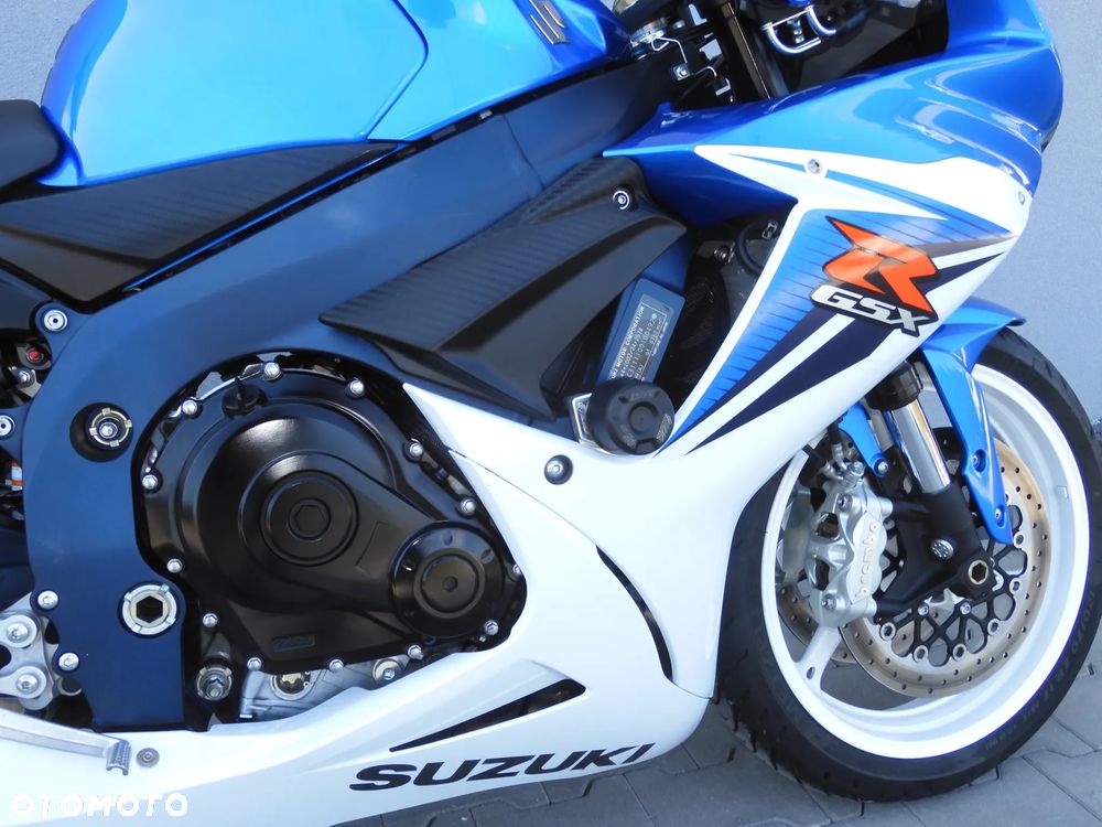 Suzuki GSX-R - 6