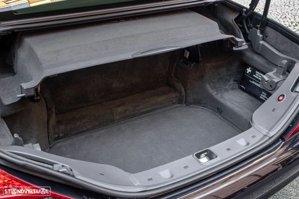 Mercedes-Benz SL 350 Standard - 32