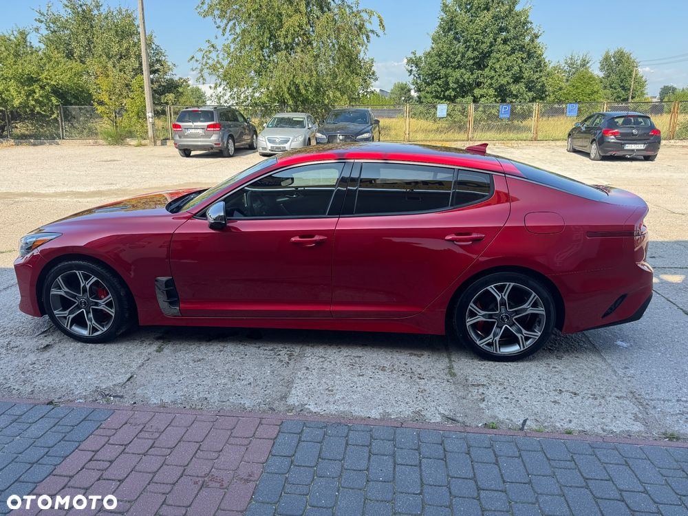 Kia Stinger - 4