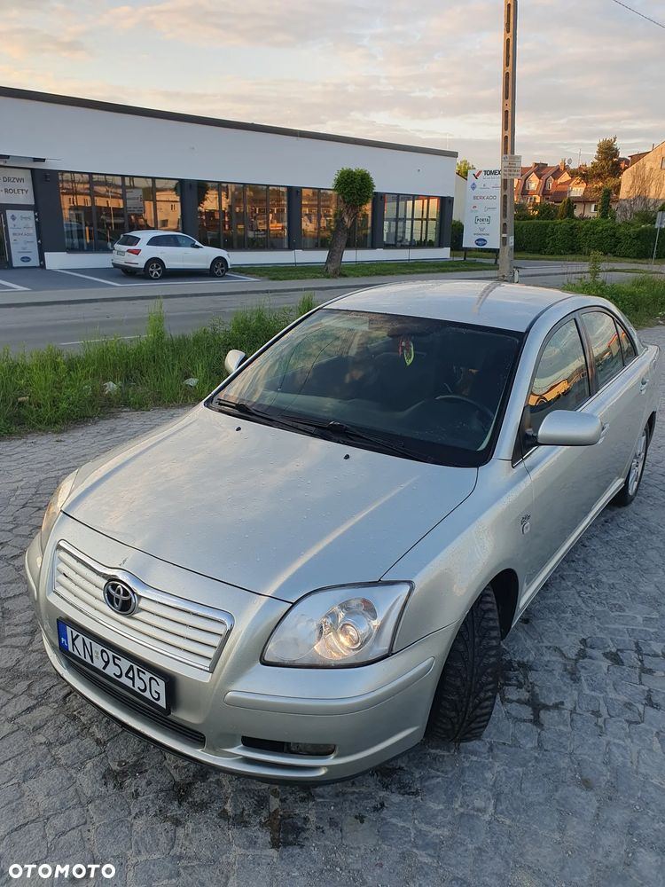 Toyota Avensis 2.0 D-4D High - 10