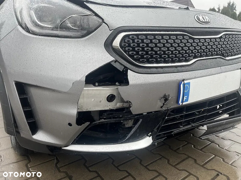 Kia Niro - 11