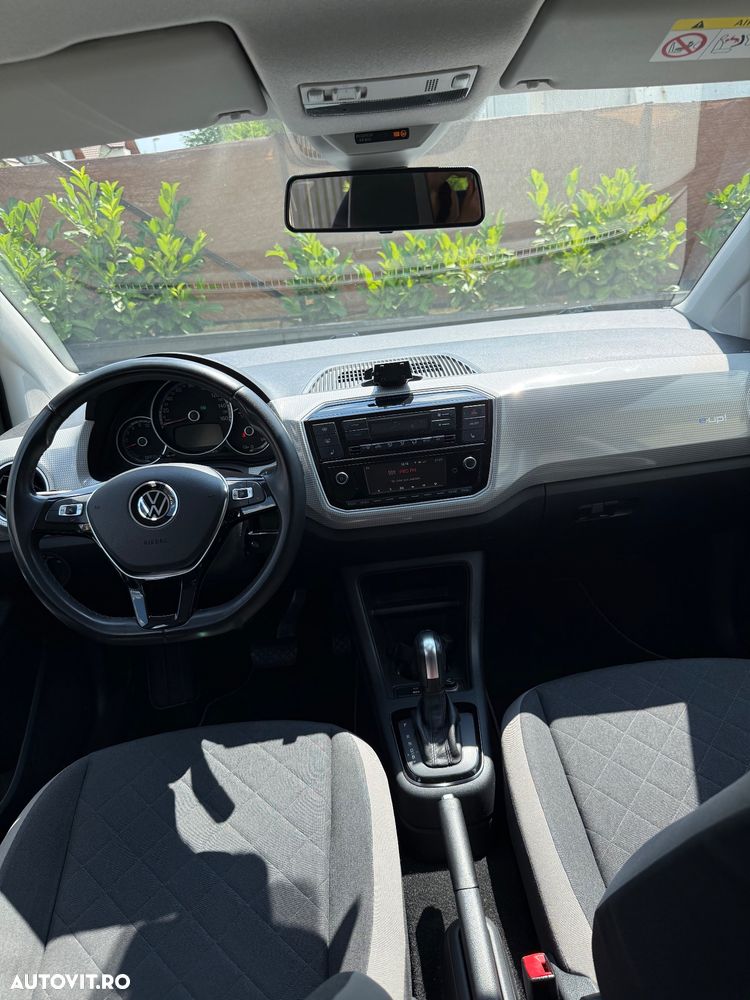 Volkswagen up! - 12