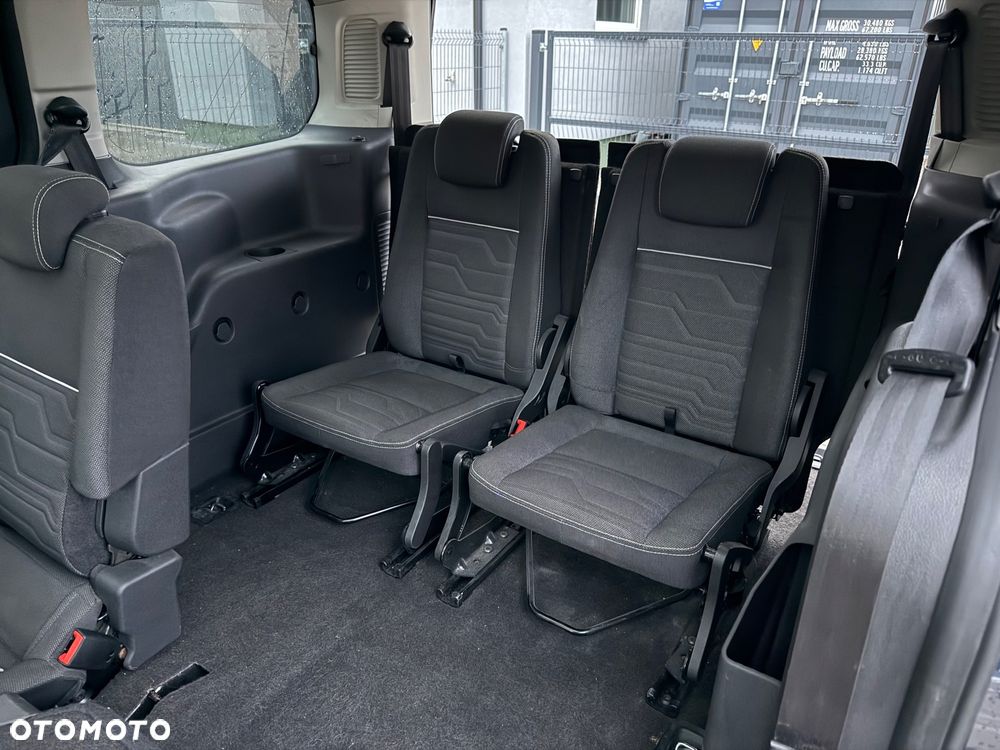 Ford Tourneo Connect Gr 1.6 EcoBoost Titanium - 25