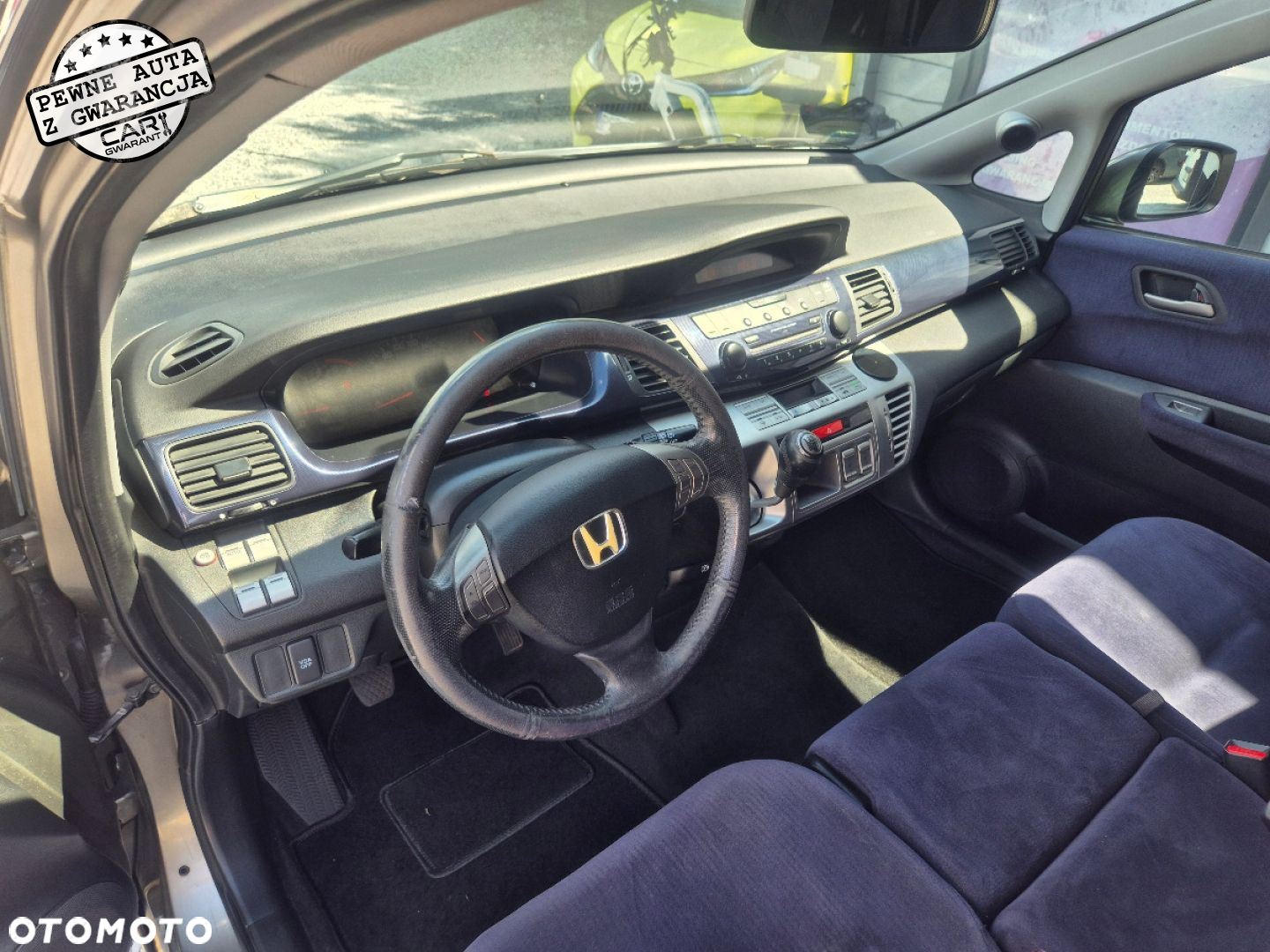 Honda FR-V - 12