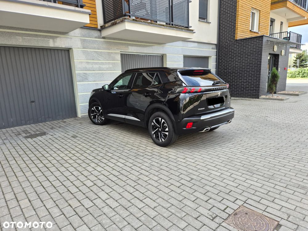 Peugeot 2008 1.2 PureTech GT S&S - 4