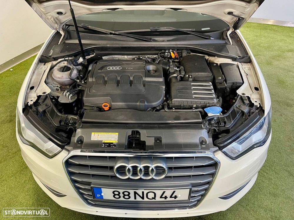 Audi A3 Sportback 1.6 TDI Advance - 24