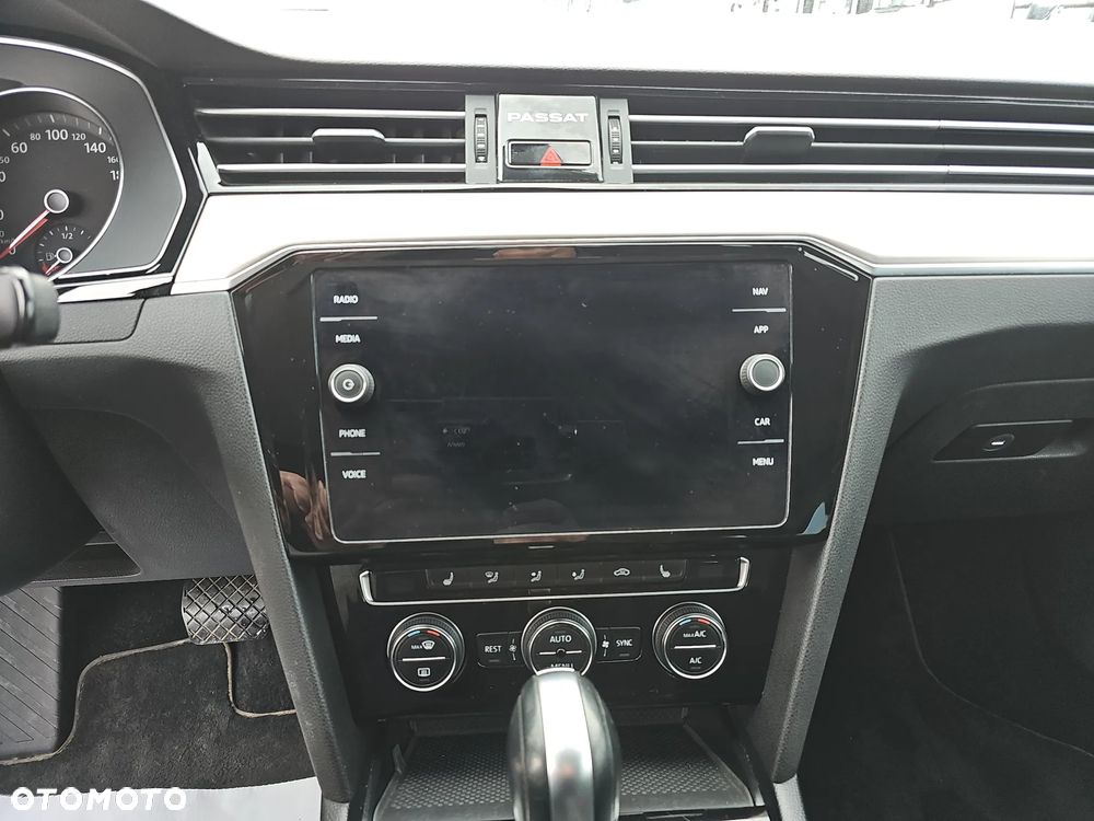 Volkswagen Passat 2.0 TDI 4Mot Elegance DSG - 14