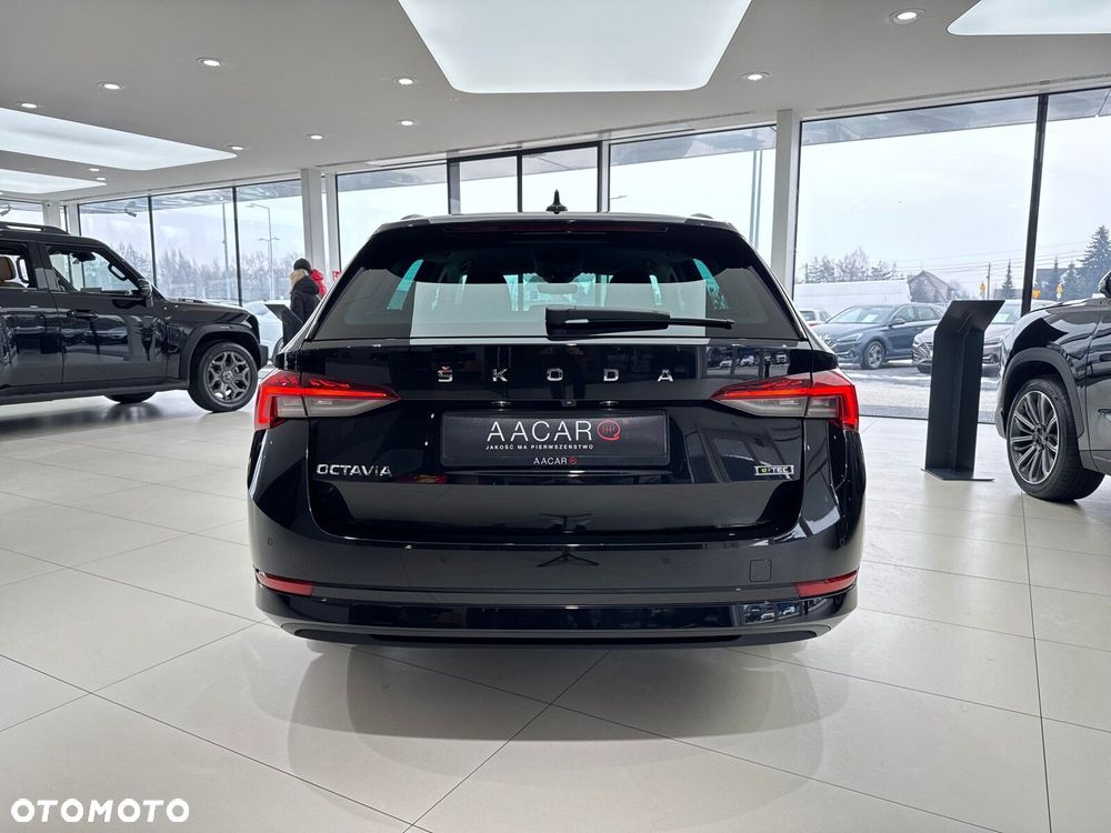 Skoda Octavia - 4