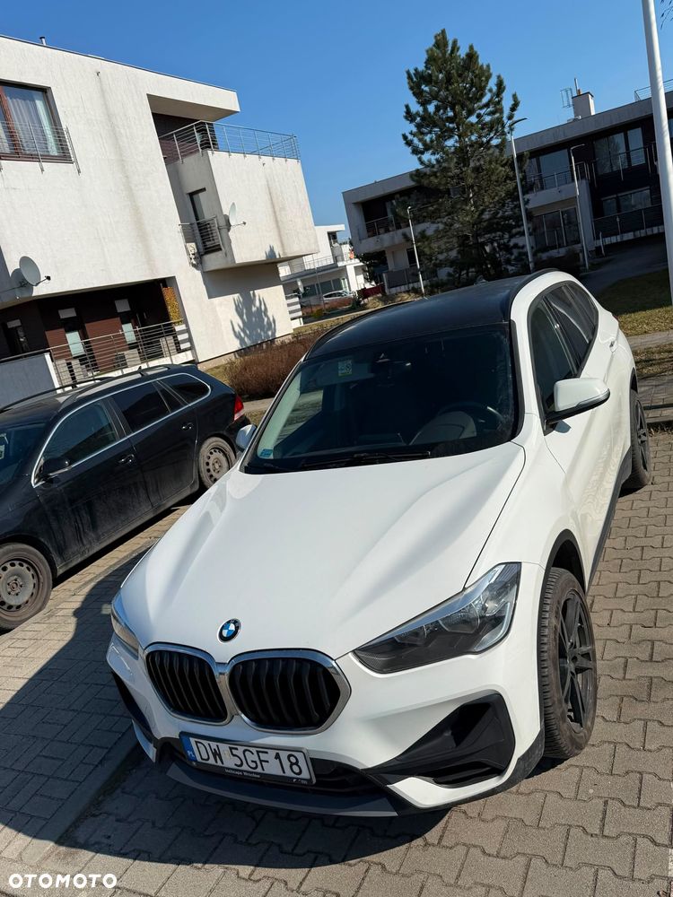 BMW X1 sDrive18i Business Edition - 1