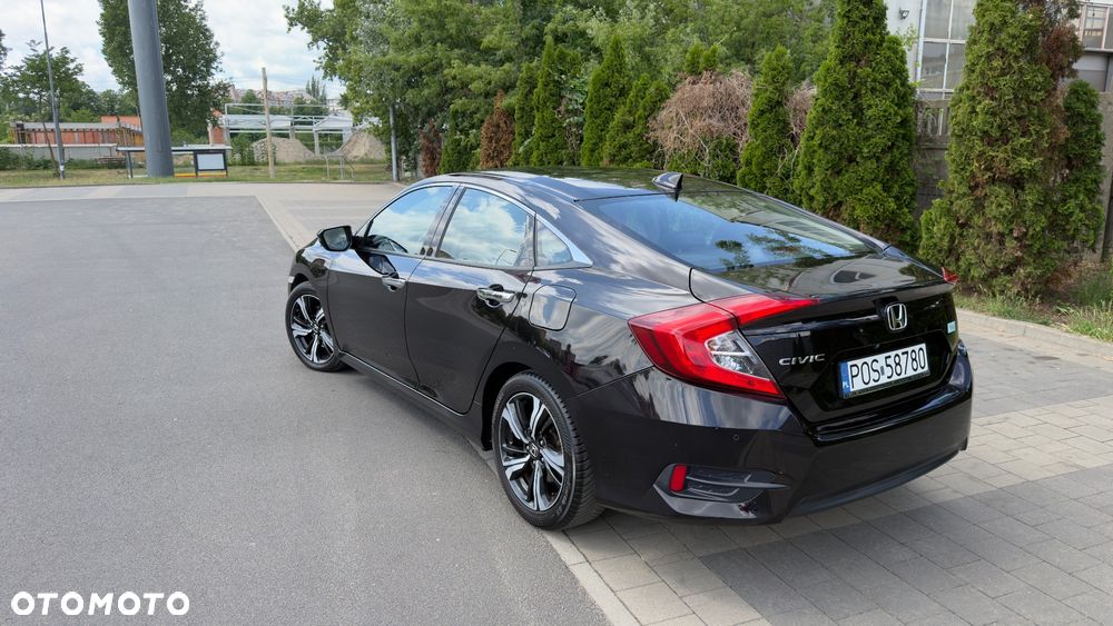 Honda Civic 1.5 T Elegance - 4