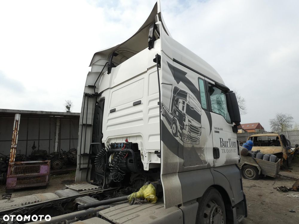 OWIEWKA OWIEWKI SPOILER TYŁ KOMPLET MAN TGA TGX 18.440 - 2