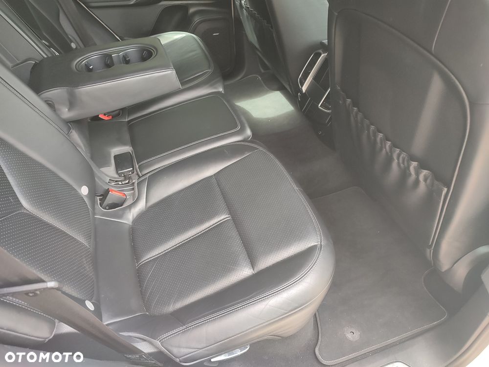 Porsche Cayenne - 7