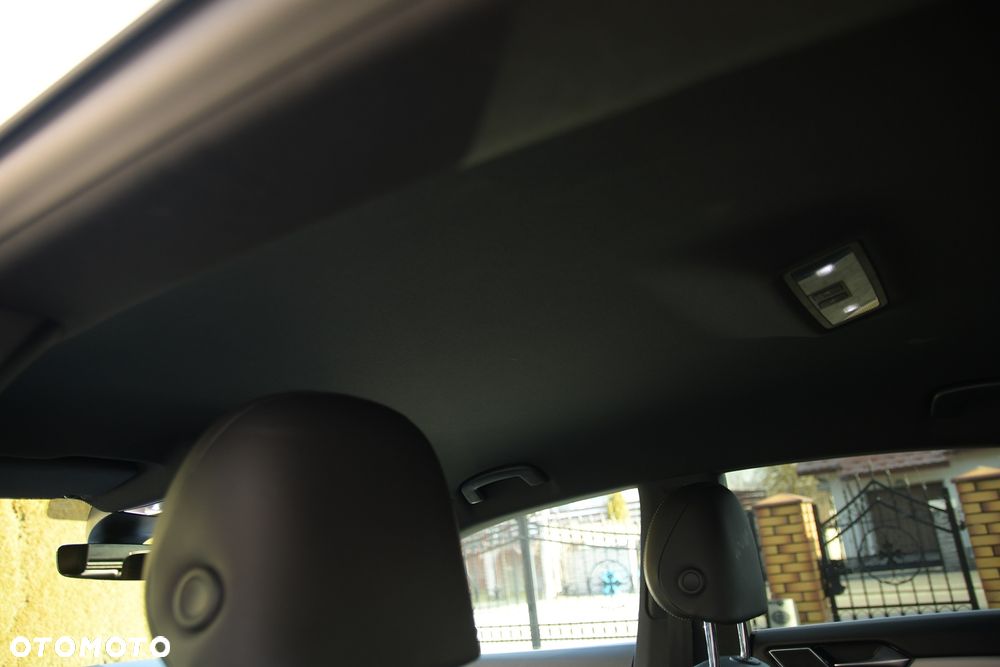 Volkswagen Arteon 2.0 TSI 4Motion R-Line DSG - 26