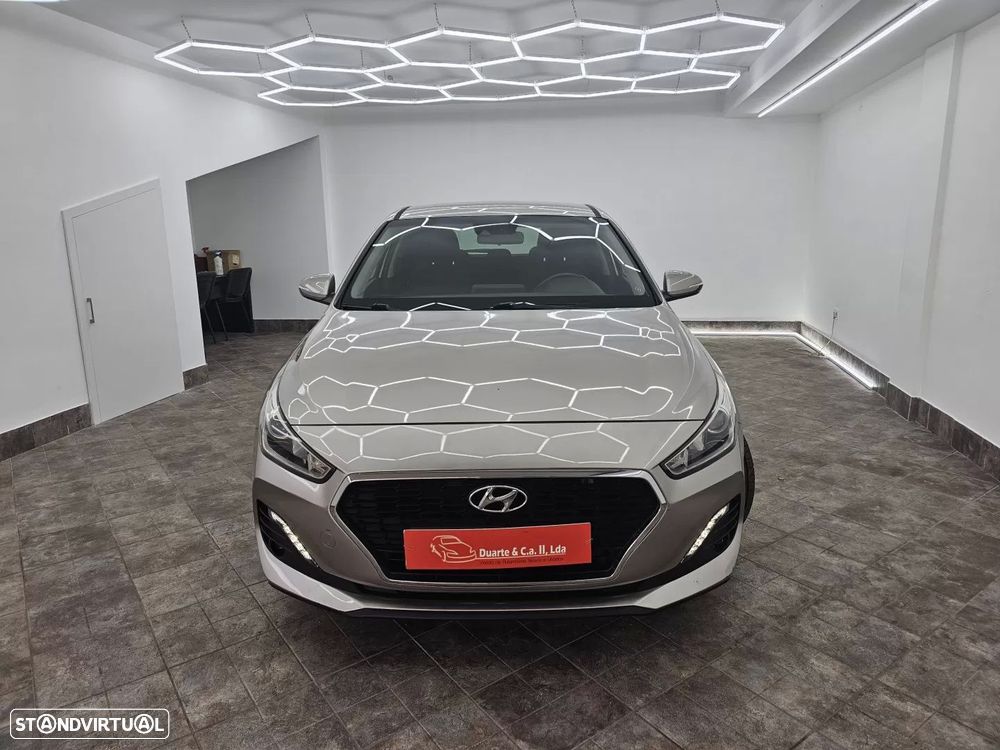 Hyundai i30 1.0 T-GDI Style — fotografia 3