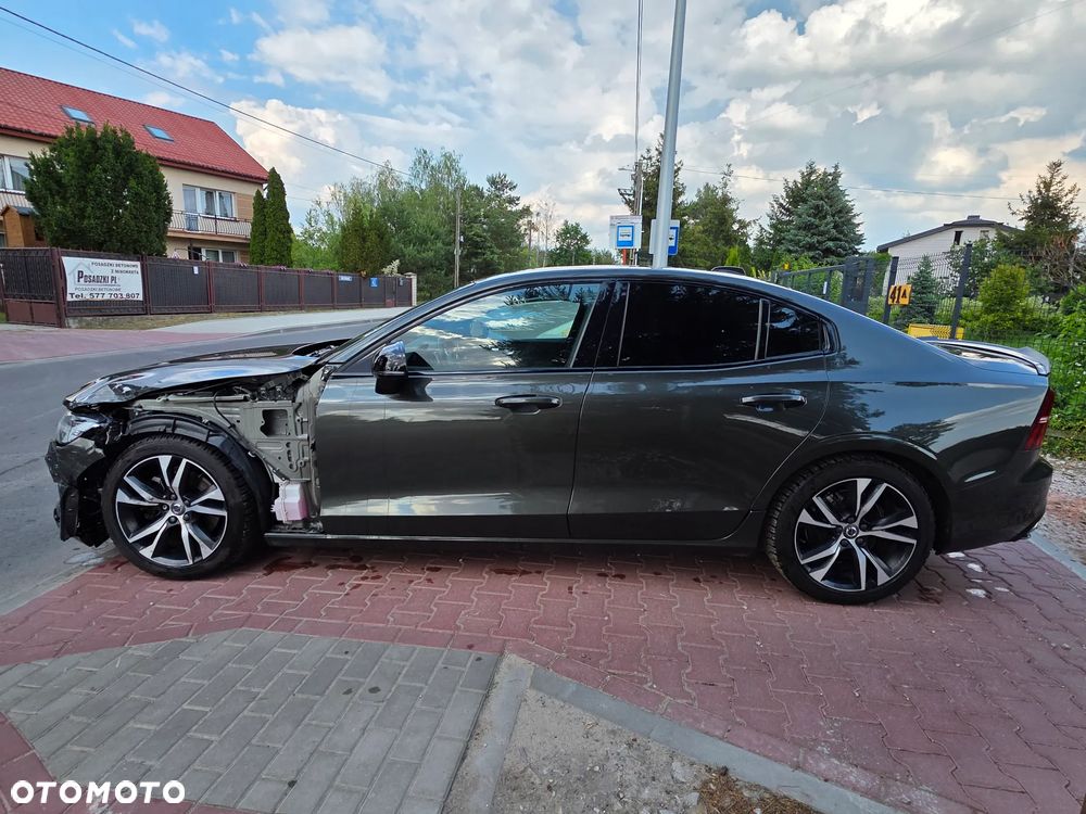 Volvo S60 B4 B R-Design - 8