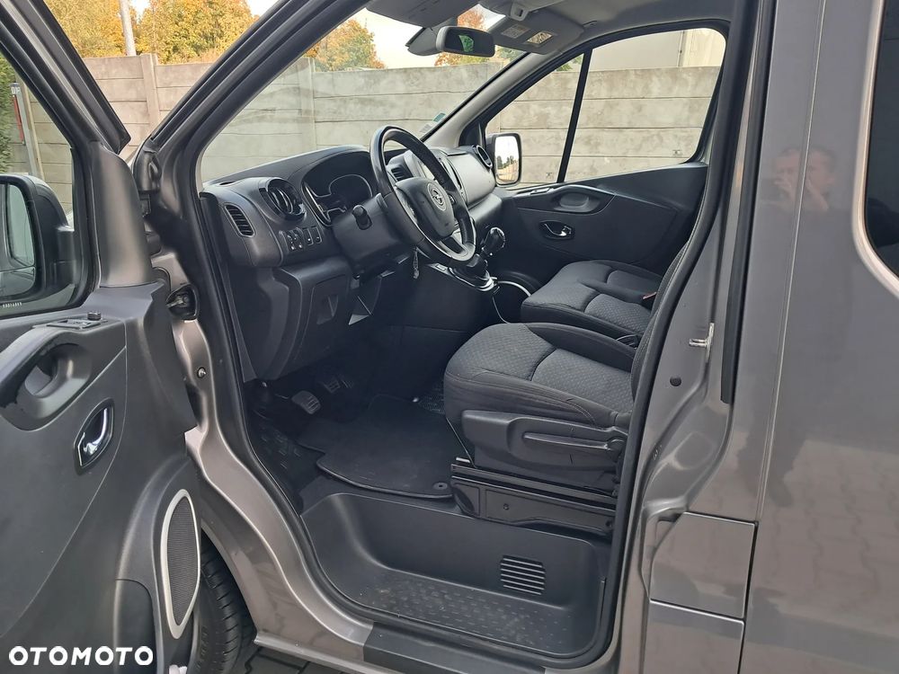 Opel Vivaro - 21