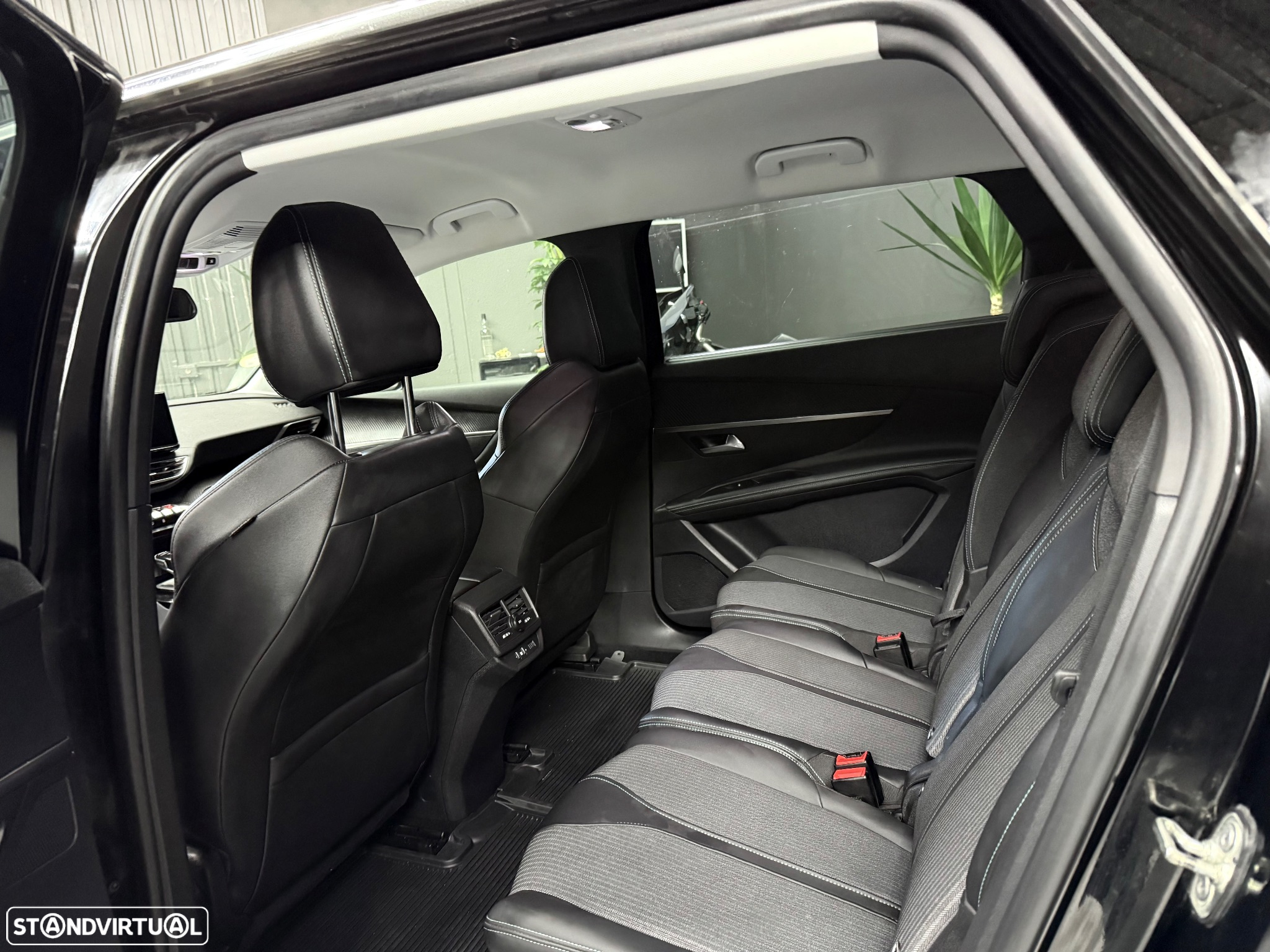 Peugeot 5008 1.5 BlueHDi Allure Pack EAT8 - 9