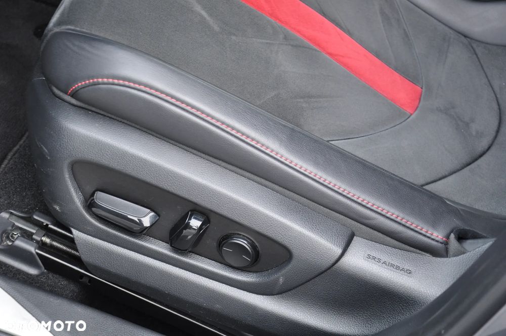 Lexus UX 200 GPF F Sport Design+ 2WD - 24