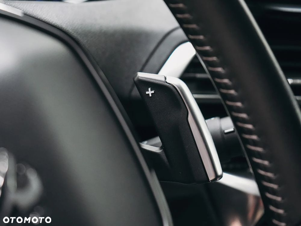 Peugeot 3008 BlueHDi 130 Stop & Start EAT8 Active - 17
