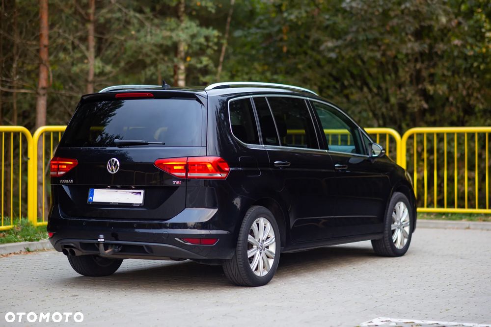 Volkswagen Touran 1.4 TSI BMT Highline DSG - 9