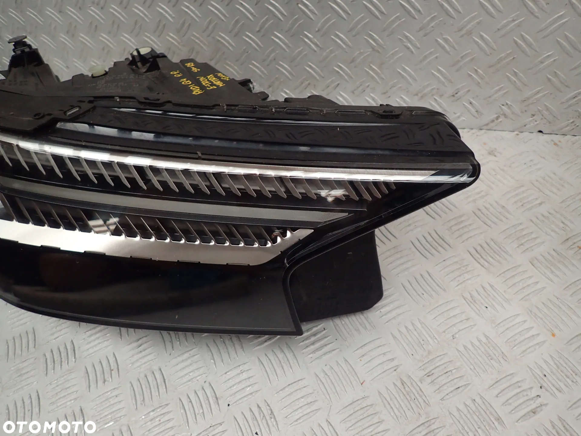 LAMPA PRAWY PRZÓD  AUDI Q4 E-TRON FULL LED MATRIX EUROPA 89A941036 - 3
