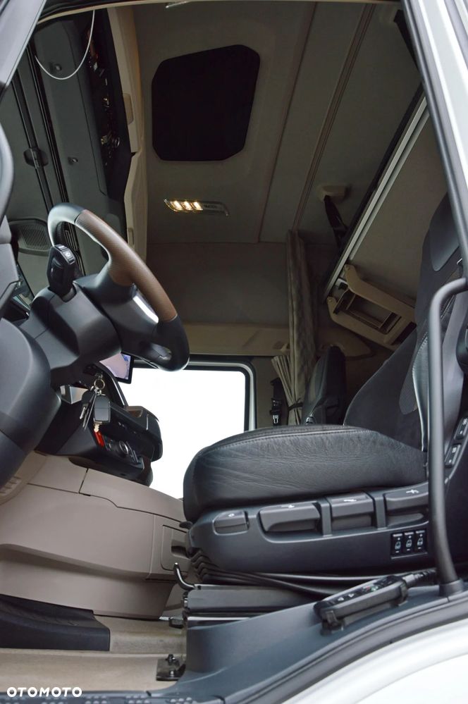 DAF XG+ 530 / ZF INTARDER / KLIMA POST. / FULL LED / SUBWOOFER / WENT. FOTEL! - 27