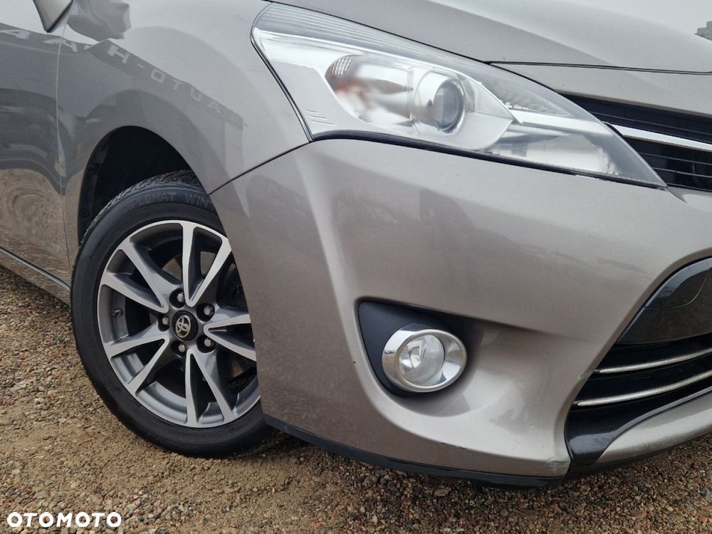 Toyota Verso 1.6 D-4D Premium - 27