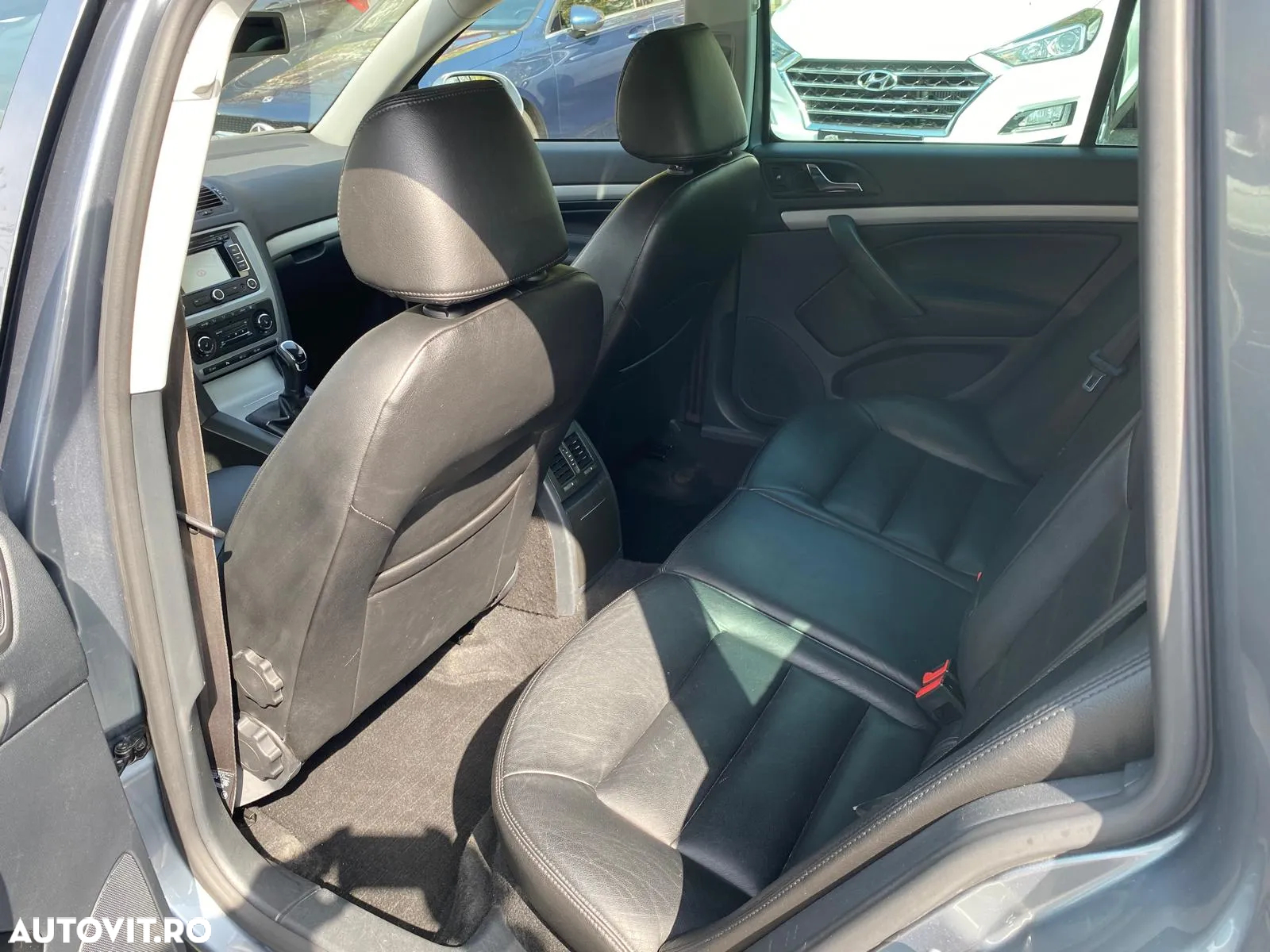 Skoda Octavia 1.6 TDI AMBITION - 14