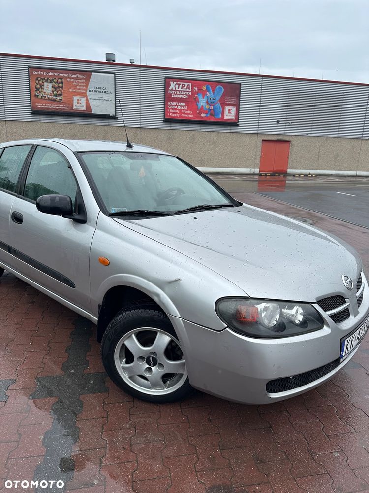 Nissan Almera 1.5 Base - 7