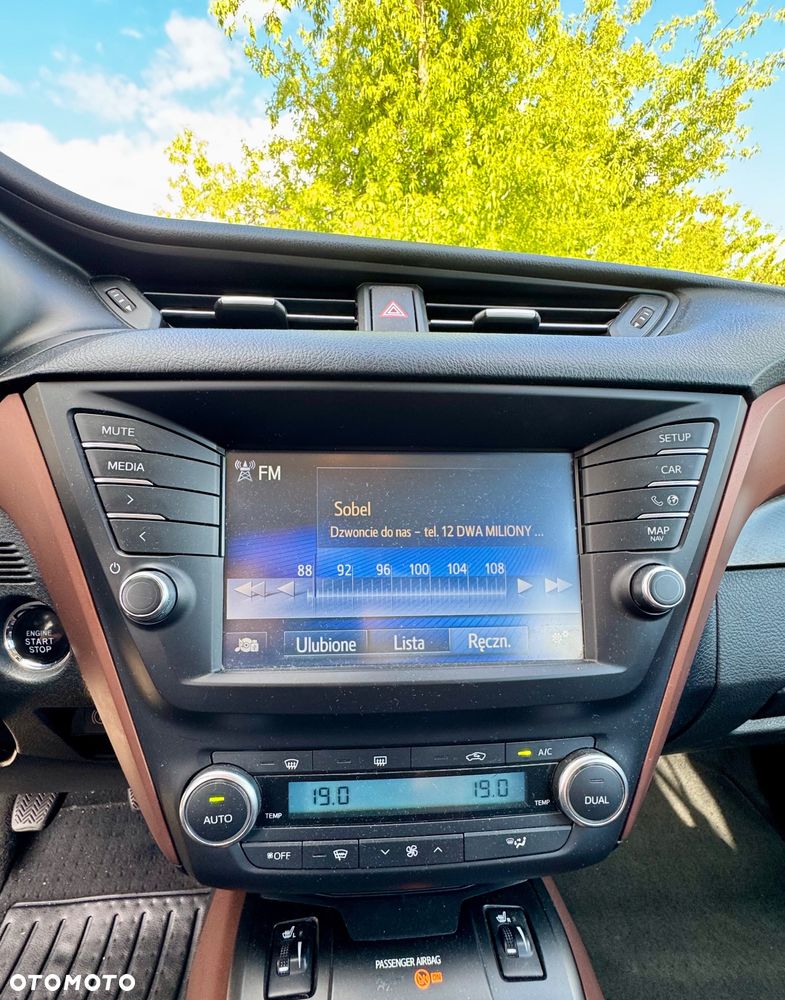 Toyota Avensis 2.0 D-4D Prestige - 36