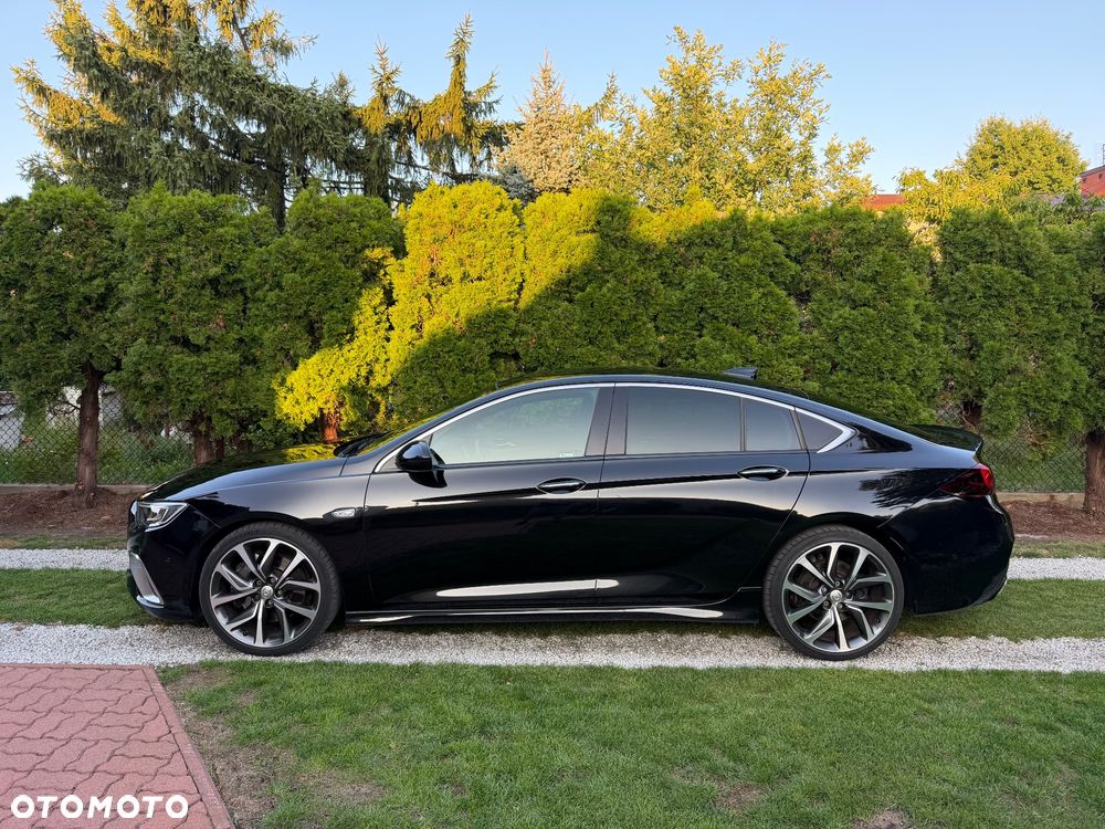 Opel Insignia Sport2.0 Direct InjTurbo 4x4 GSI - 1