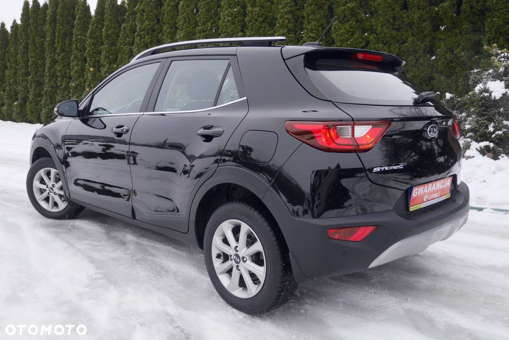 Kia Stonic - 8