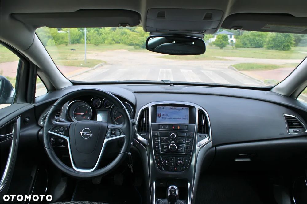 Opel Astra 1.7 CDTI DPF Cosmo - 29