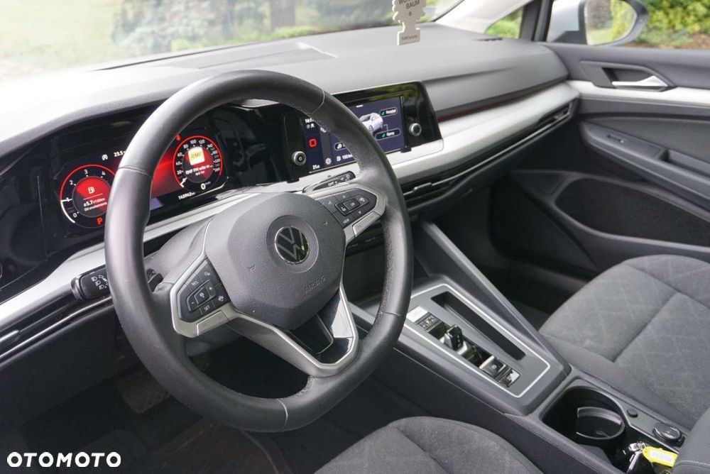 Volkswagen Golf - 10