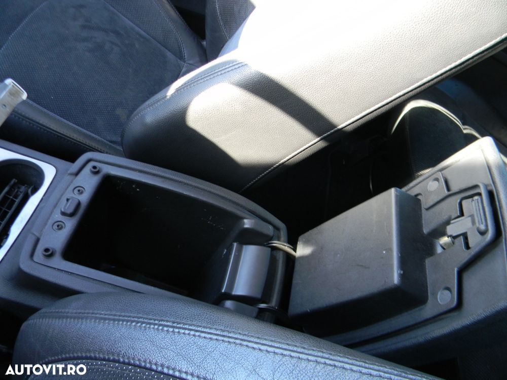 Dezmembrari  Ford S-MAX (WA6)  2006  > 0000 2.0 TDCi Motorina - 24