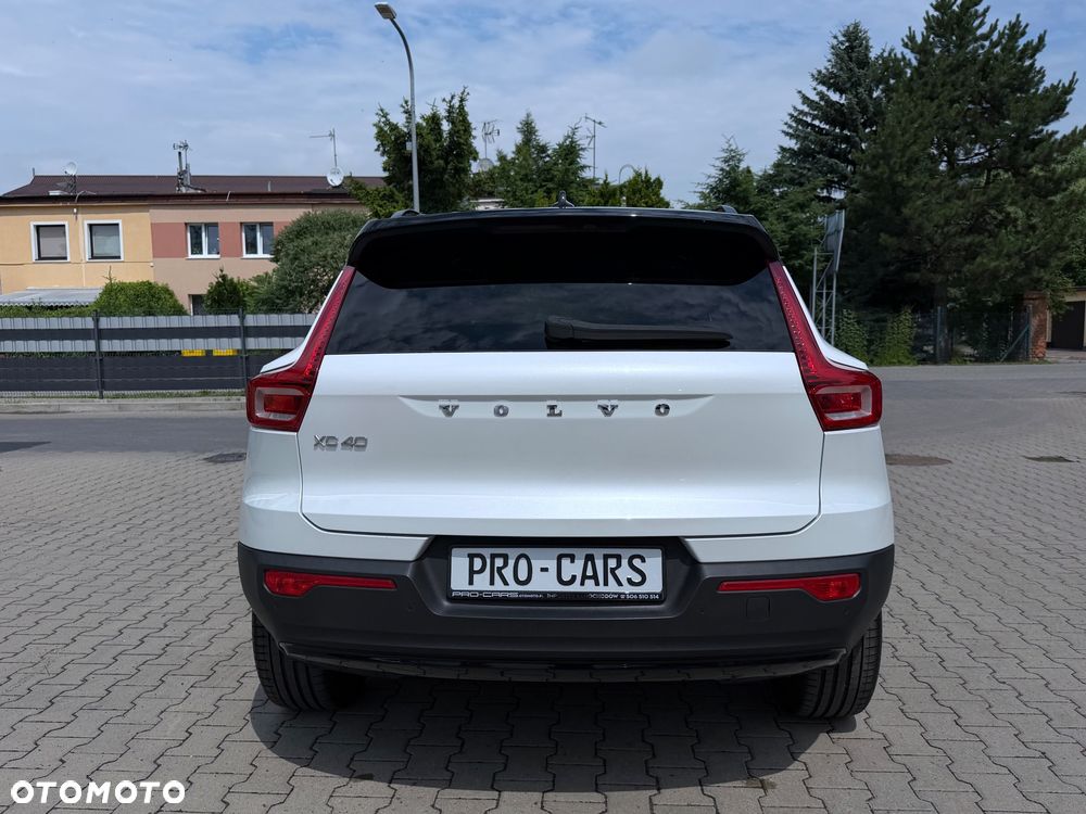 Volvo XC 40 B4 B AWD DKG RDesign - 13