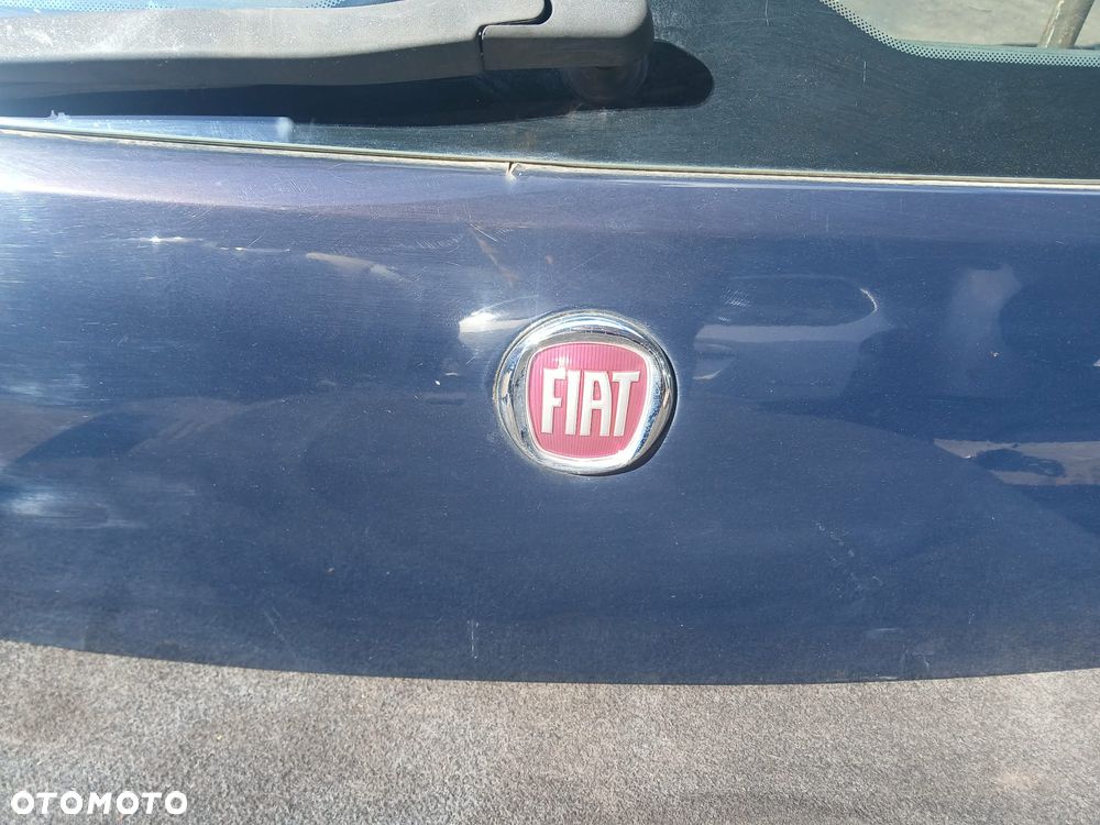 Fiat Grande Punto Klapa bagażnika kod lakieru 475 - 2