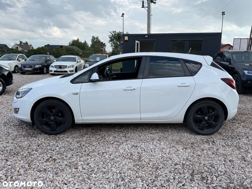 Opel Astra - 14