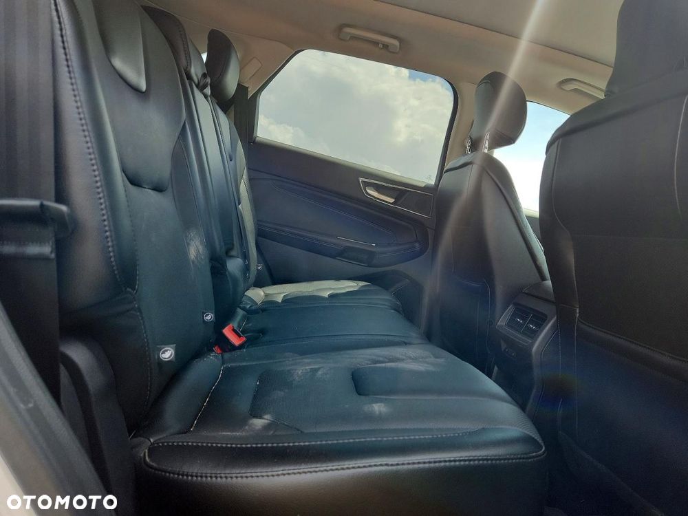 Ford Edge - 12