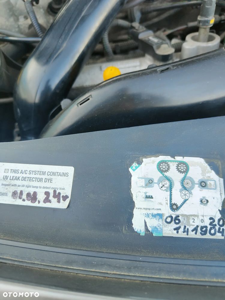 Renault Clio 1.2 16V TCE Alize - 14