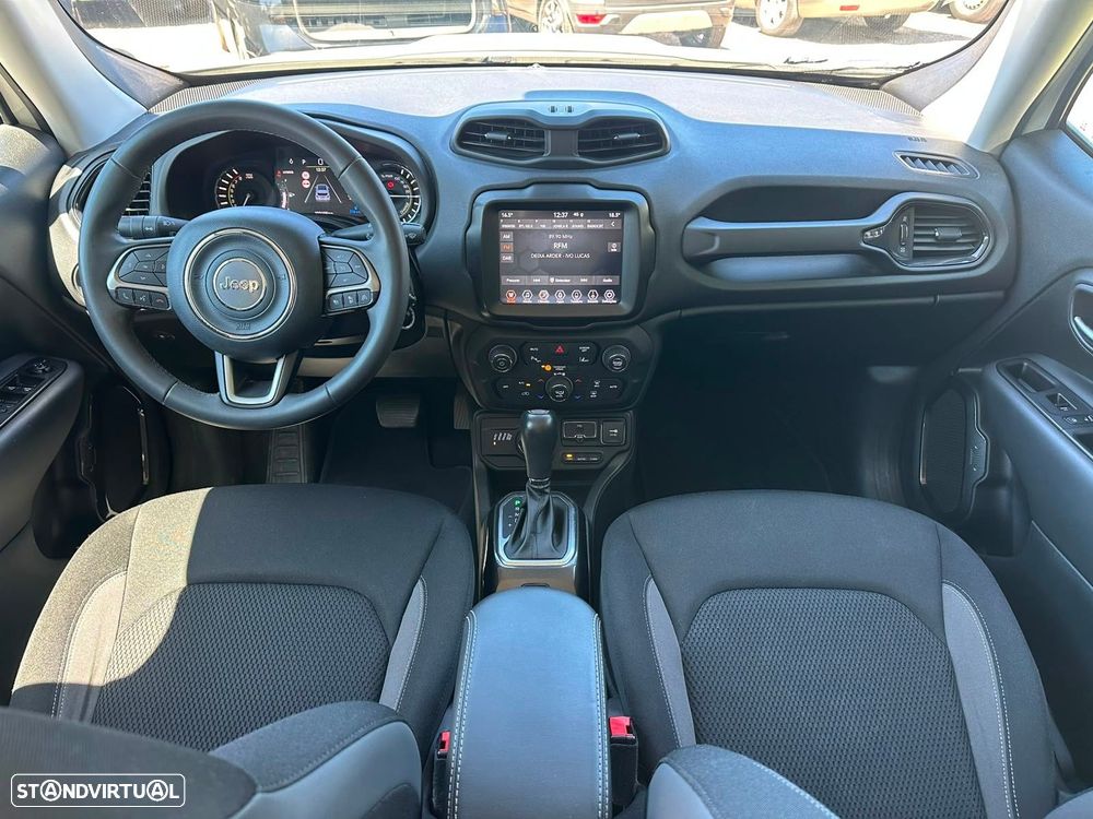 Jeep Renegade - 14