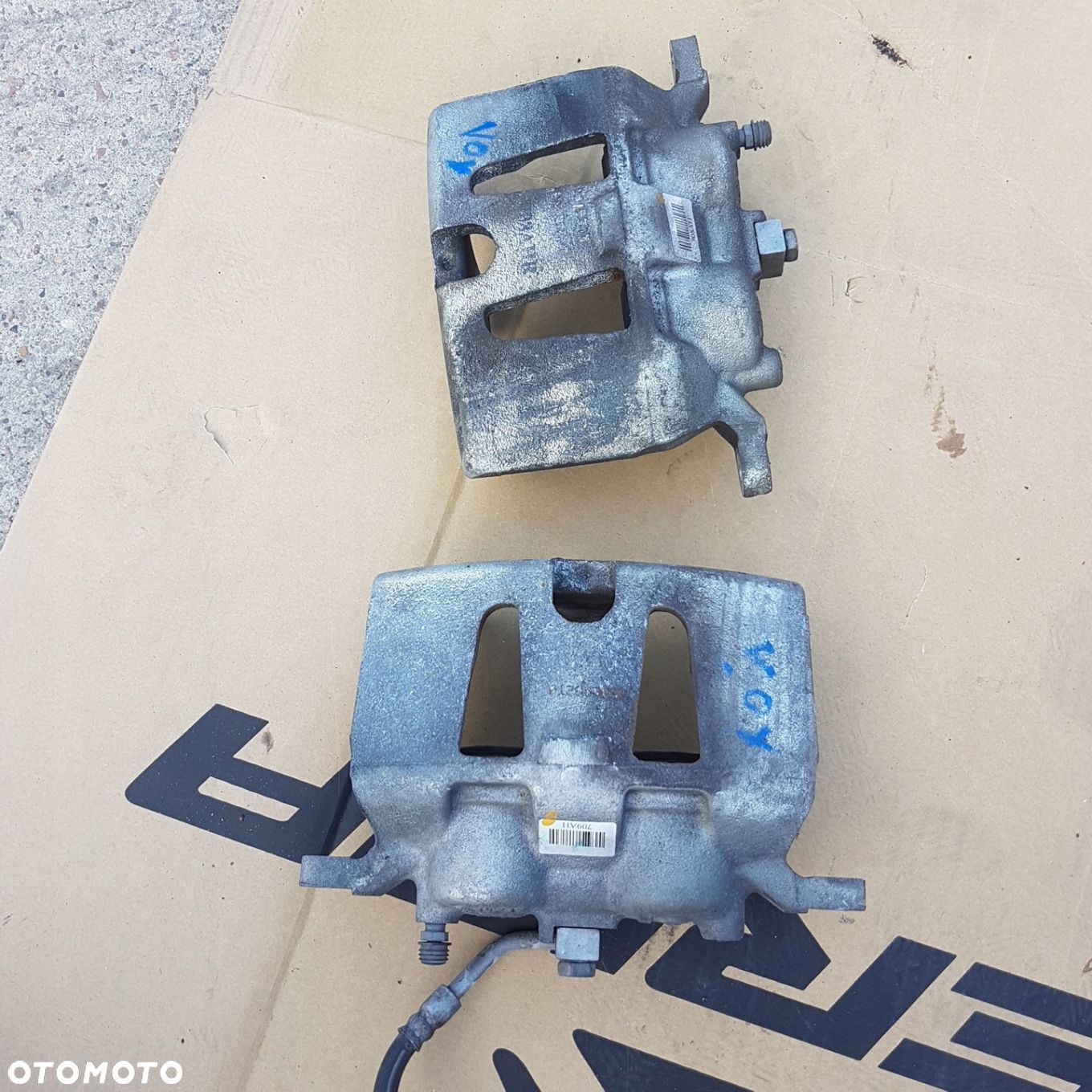 ZACISK HAMULCOWY CHRYSLER VOYAGER 3.6 11-18r - 1