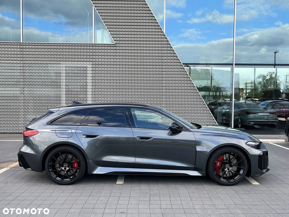 Audi RS5 Avant - 6