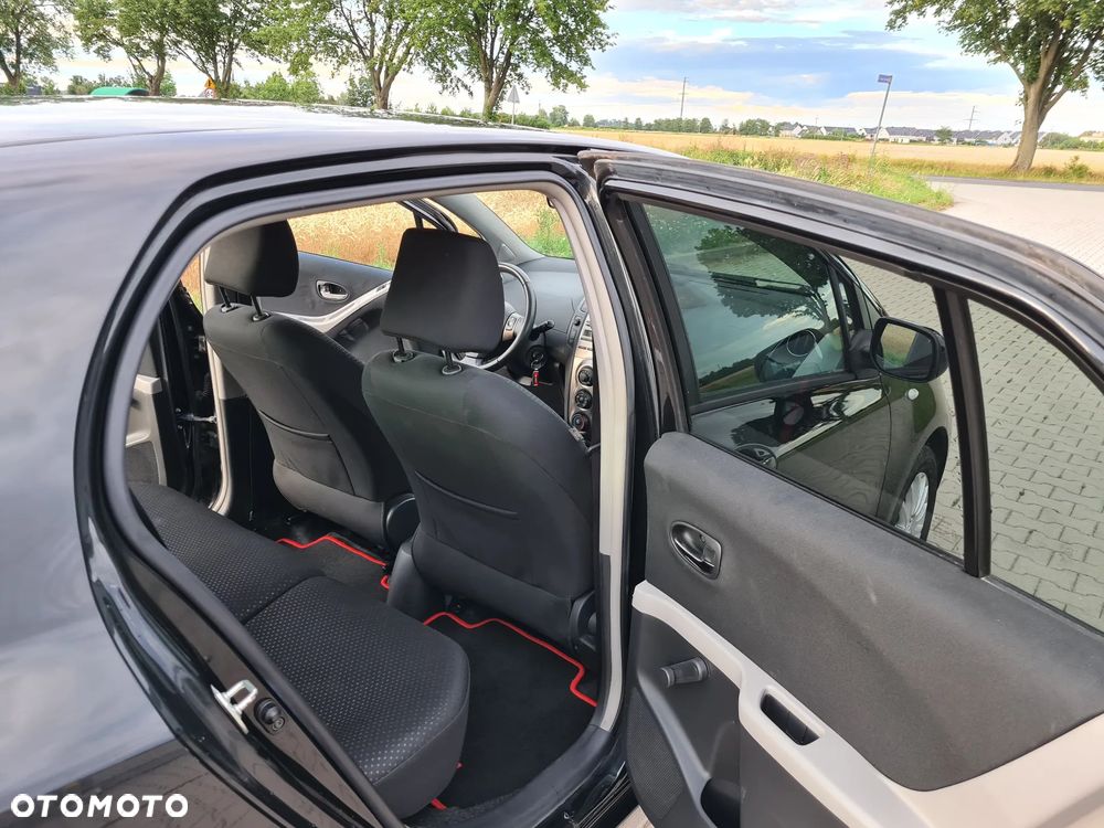 Toyota Yaris 1.33 Prestige - 11