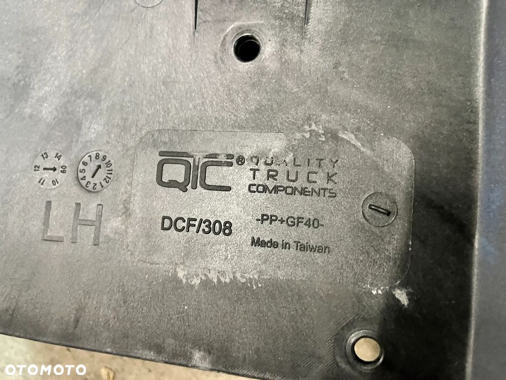 Błotnik kabinowy DAF CF 65 lewy 1363820 - 4