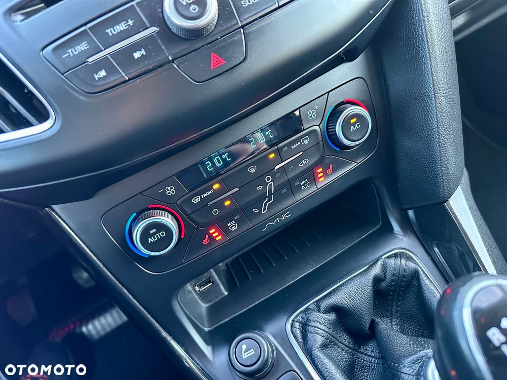 Ford Focus 1.0 EcoBoost Titanium ASS - 31