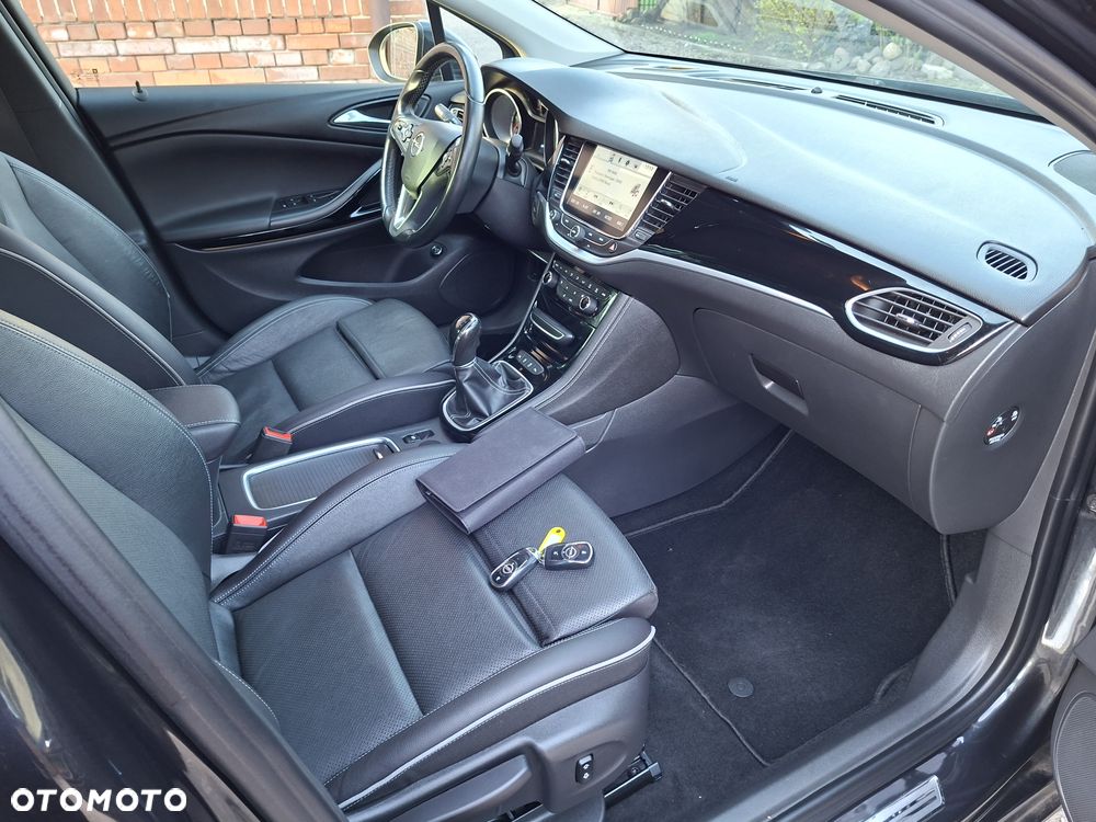 Opel Astra 1.6 CDTI Elite S&S - 9