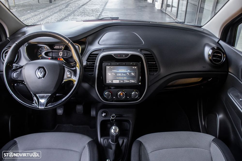 Renault Captur 0.9 TCE Exclusive - 30