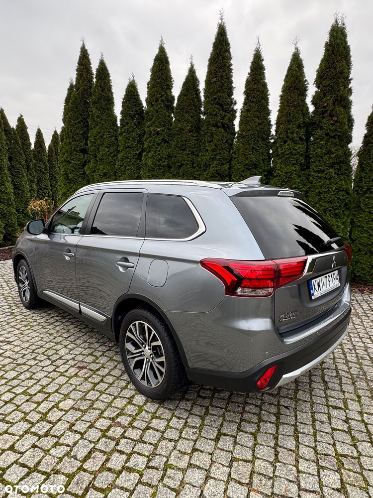 Mitsubishi Outlander 2016 photo 4